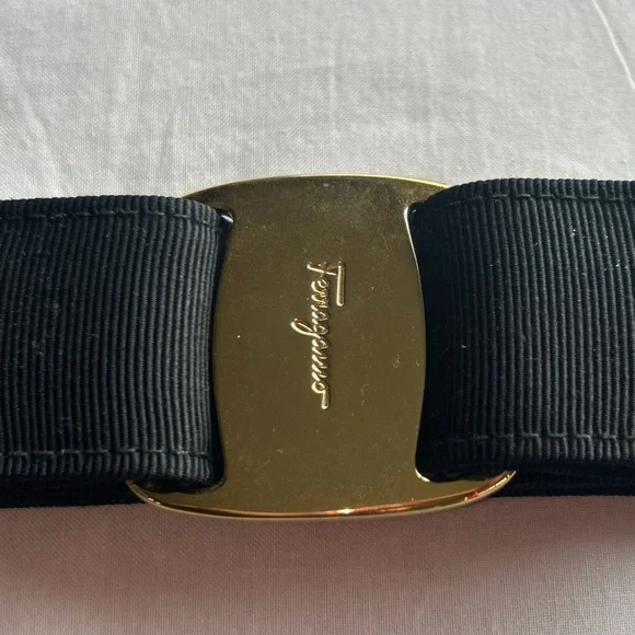Salvatore FERRAGAMO BELT will fit waist between 24” and 29  display picture 3